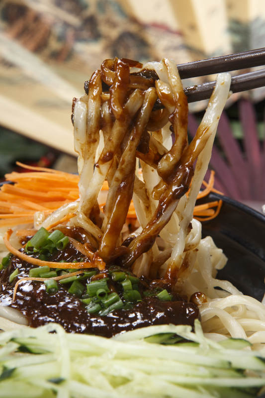 老北京肉丁炸酱面图片