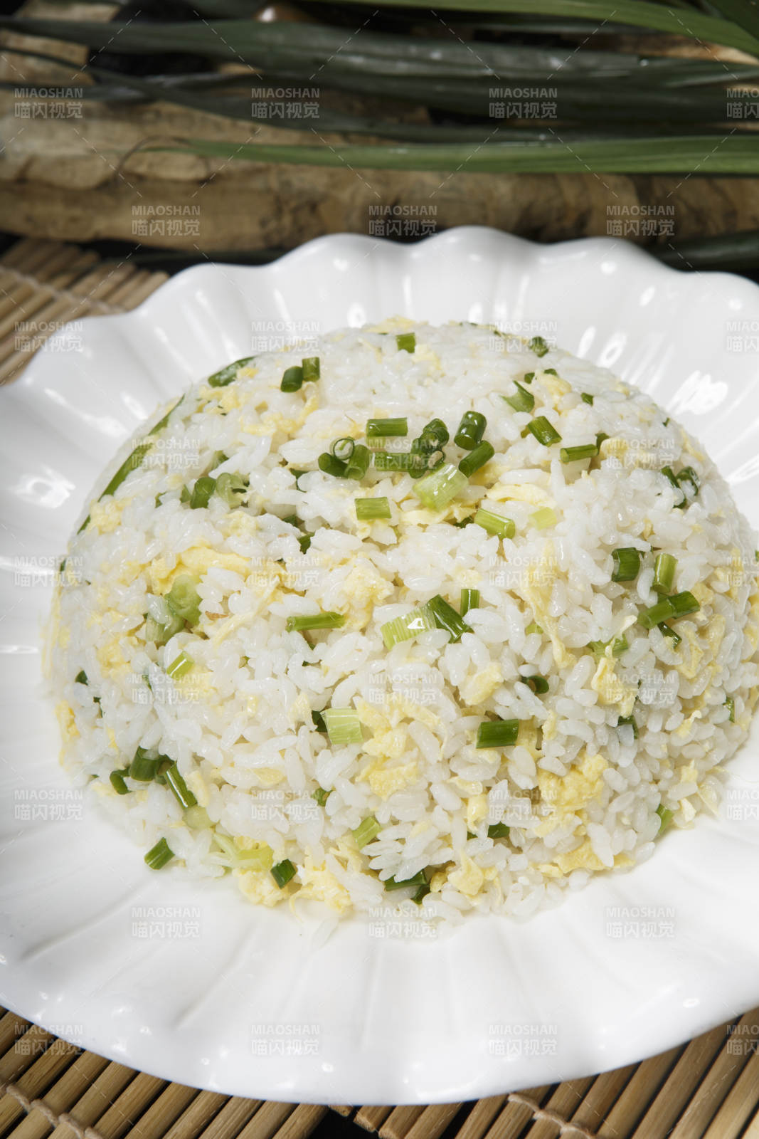 黄金蛋炒饭图片