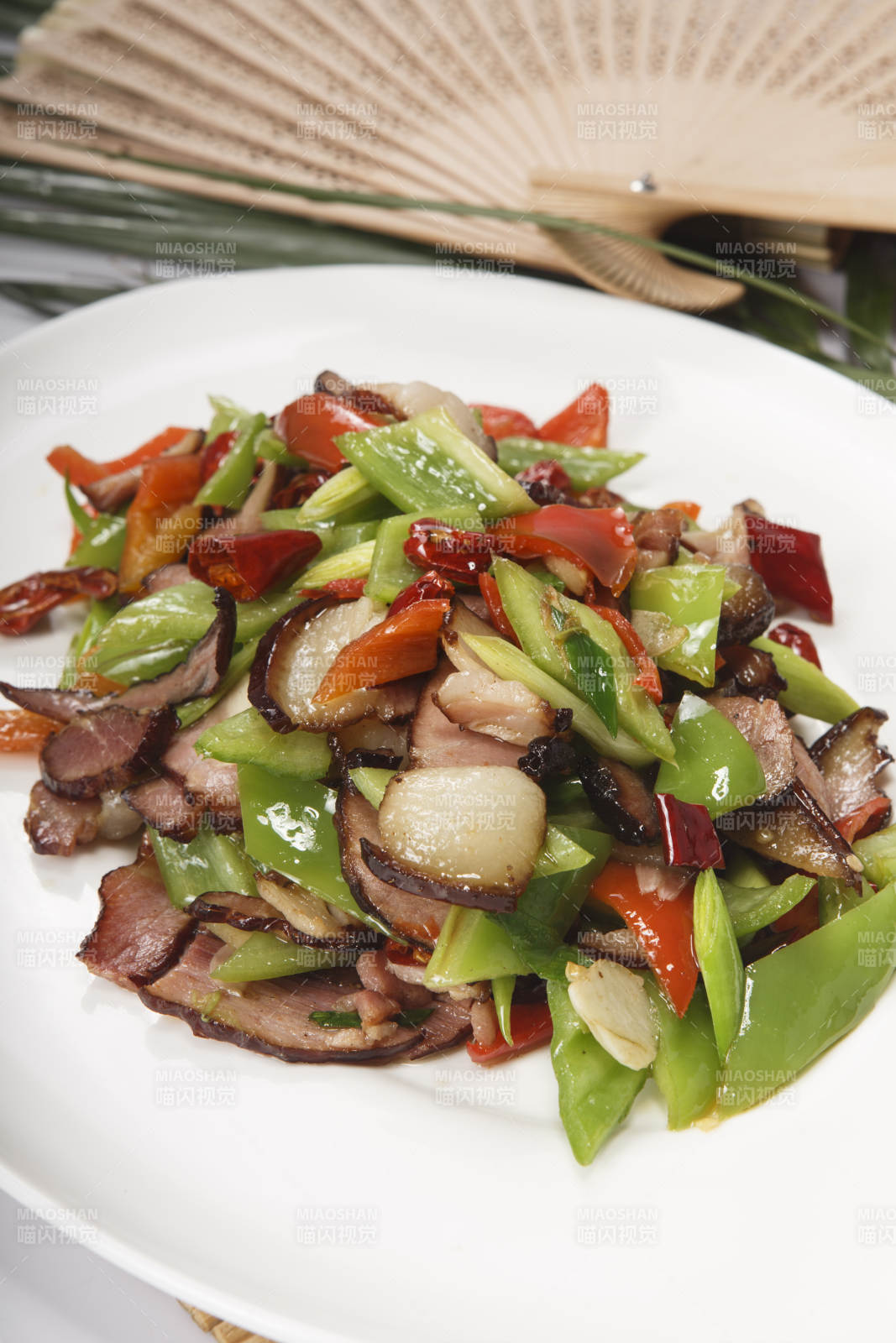 尖椒炒腊肉图片