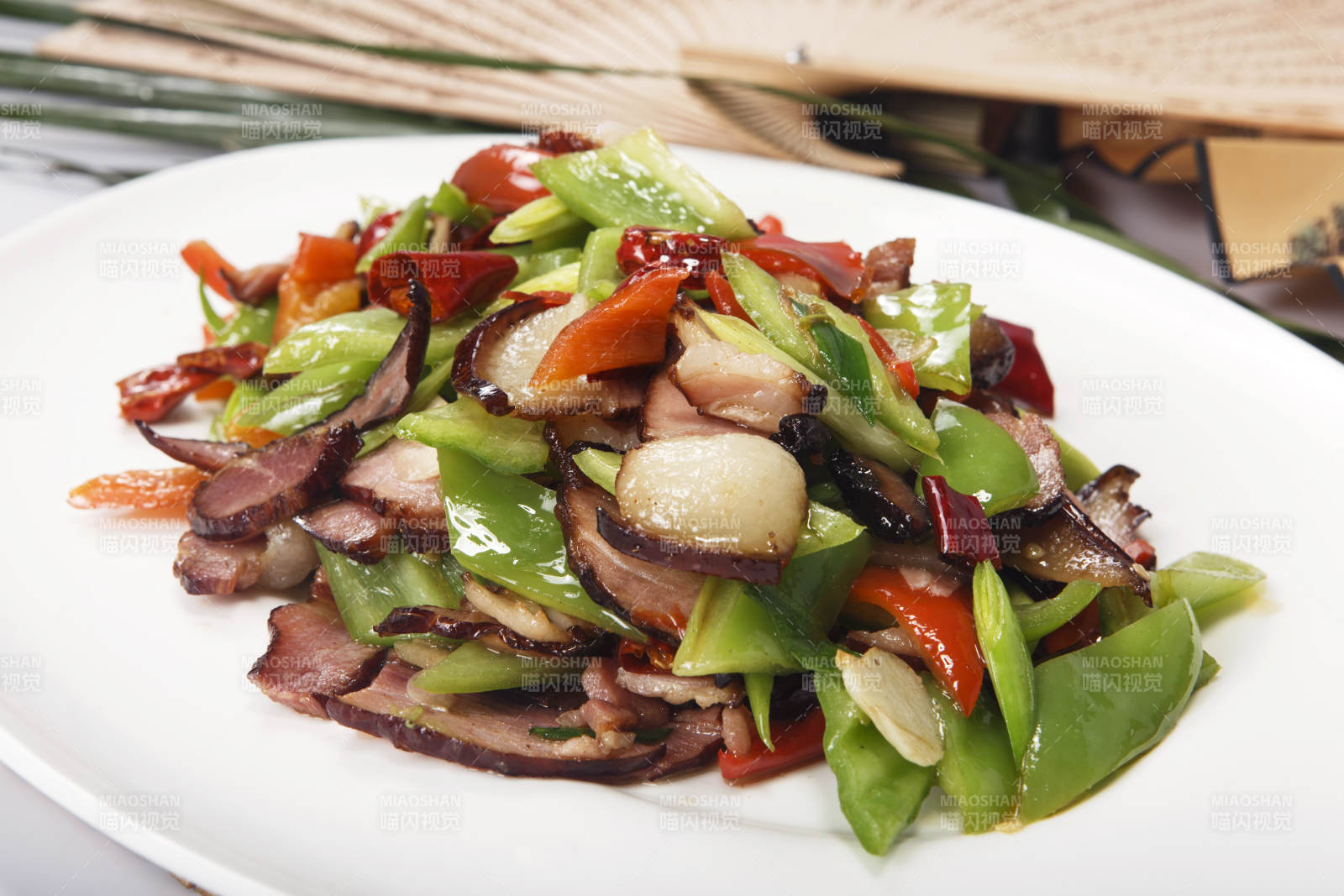 尖椒炒腊肉图片