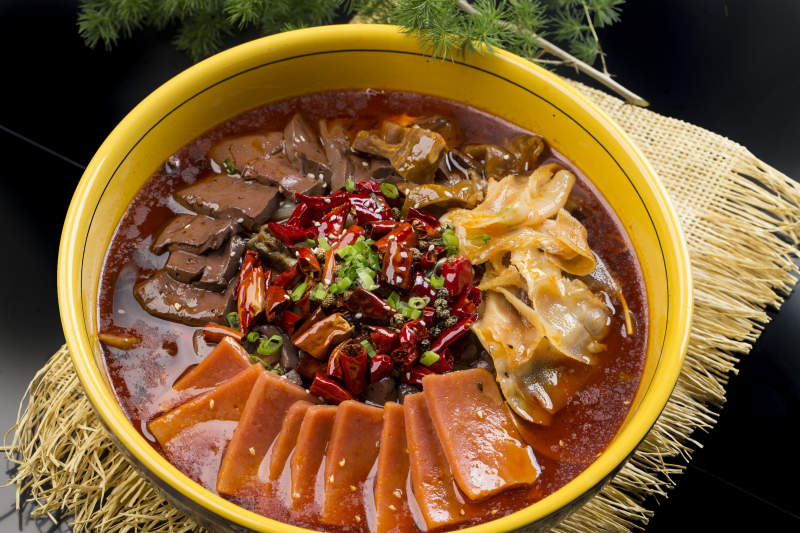 红油麻辣毛血旺图片