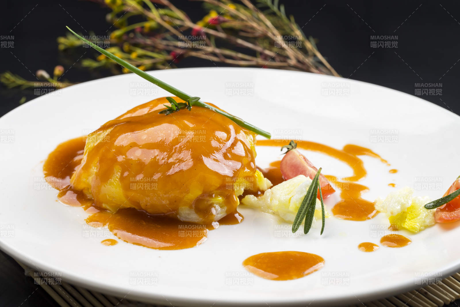 包菜浇汁蒸水晶大虾卷图片