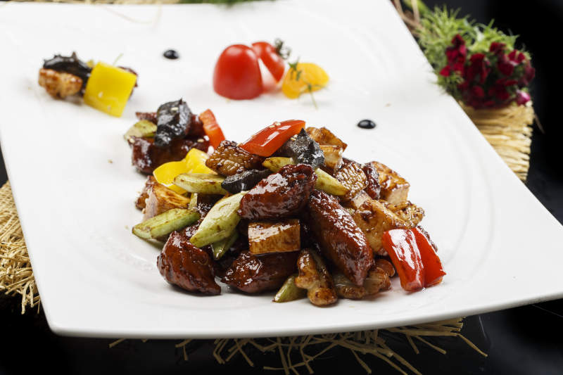 黑胡椒酱爆牛仔粒图片