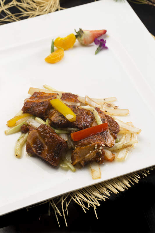 黑胡椒酱爆牛仔骨图片