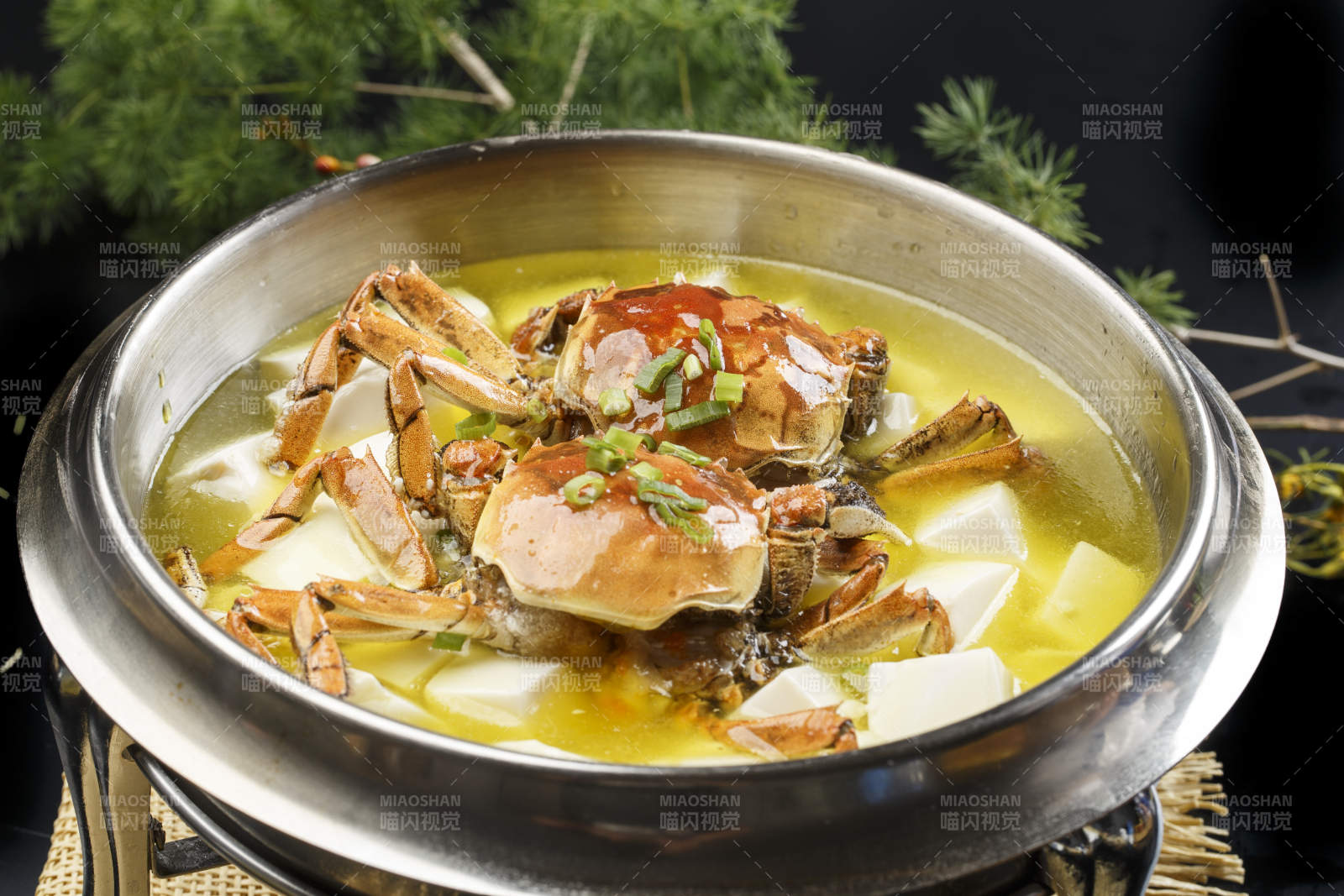 蟹黄豆腐大闸蟹图片