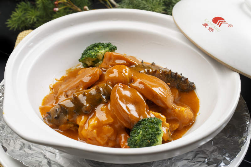 砂锅鲍鱼煨海参图片