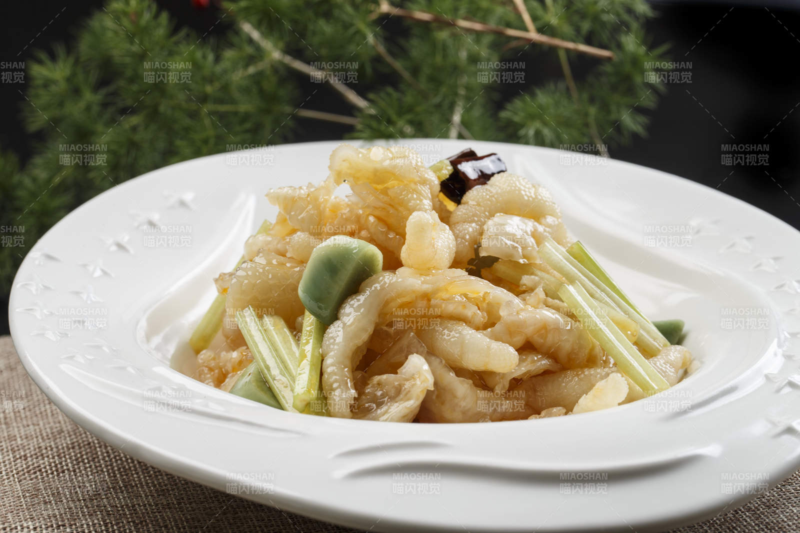 腊八蒜脱骨凤爪图片