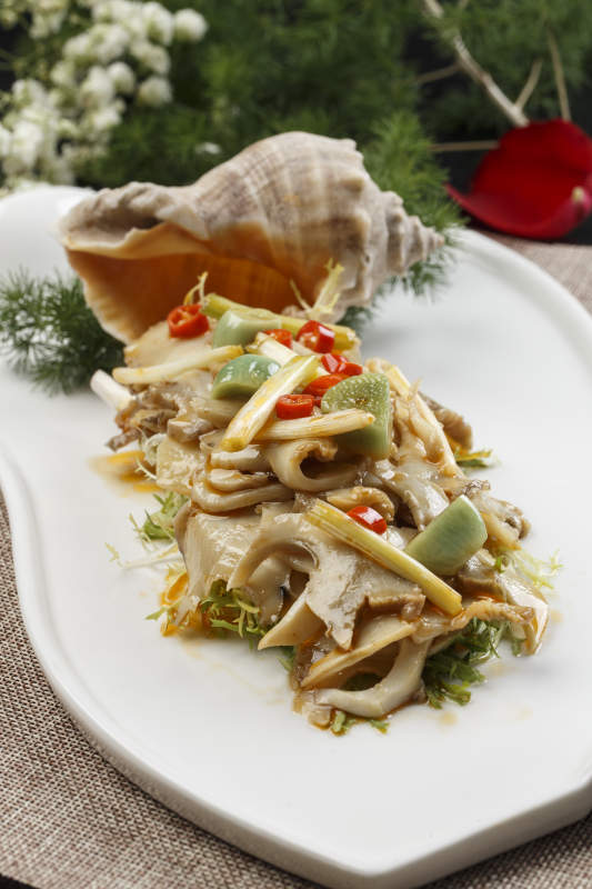 腊八蒜温拌海螺片图片