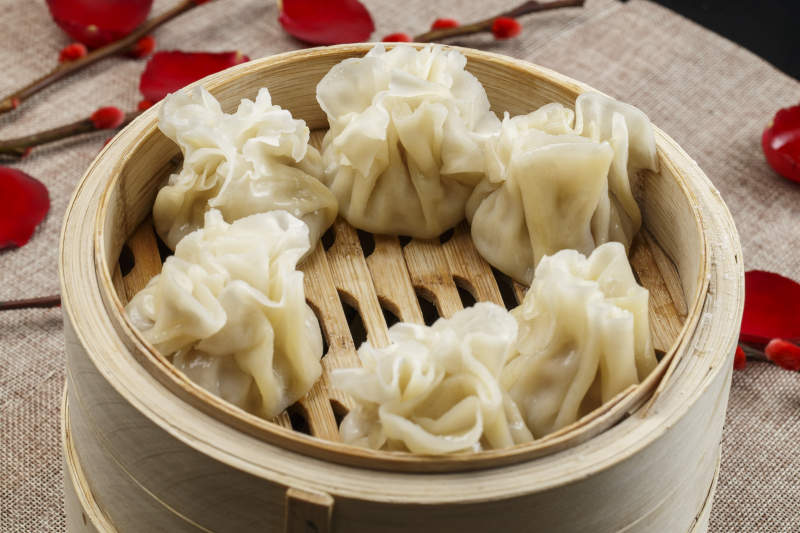 竹笼屉装的现蒸烧麦图片