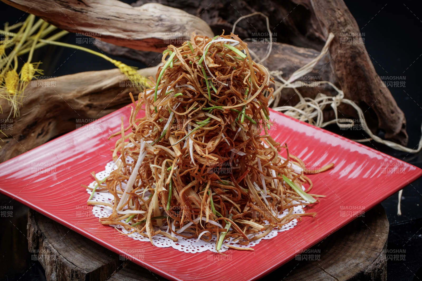 羌爆杏鲍菇丝图片