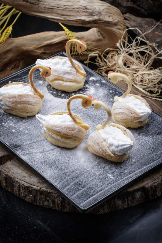 茶餐点心天鹅榴莲酥图片