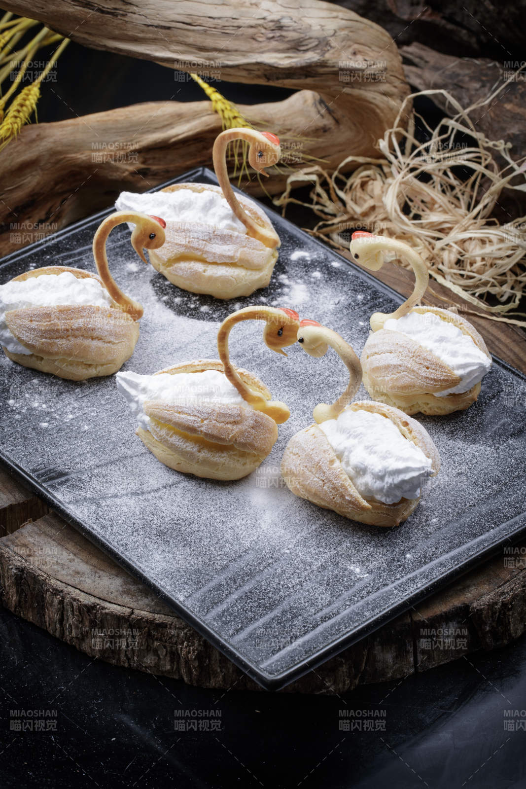 茶餐点心天鹅榴莲酥图片