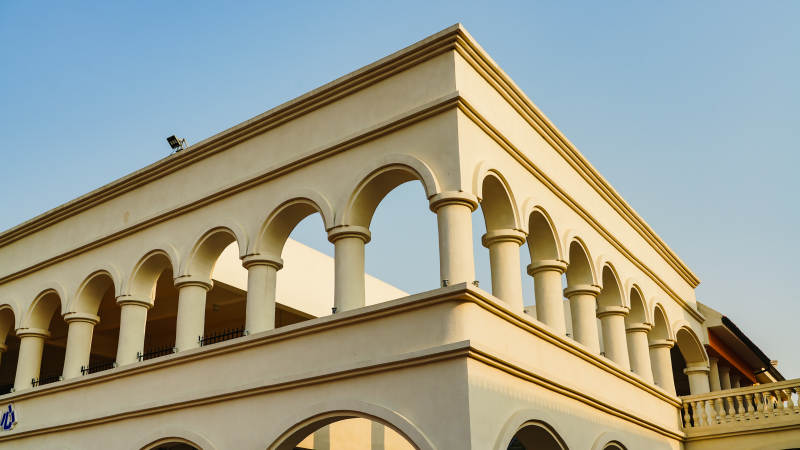 天津佛罗伦萨小镇拱廊建筑一角图片