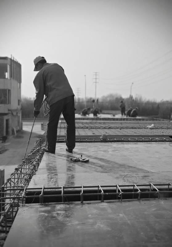 工地上的工人图片