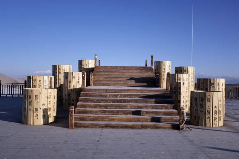 木箱阶梯景观（路边的风景）图片