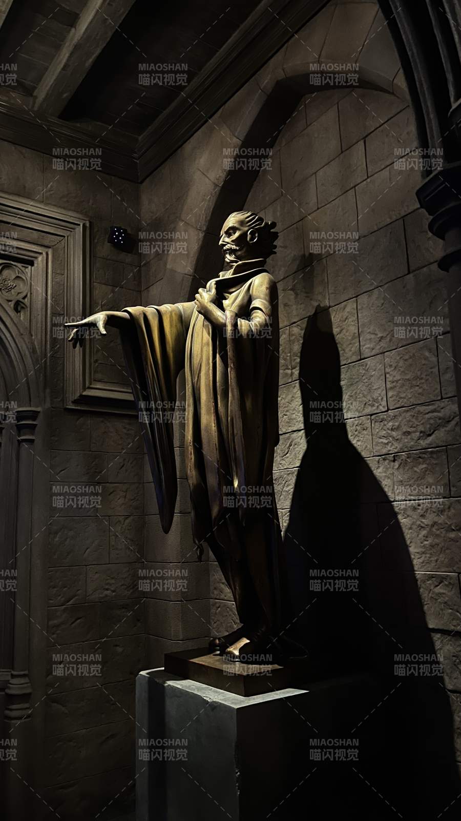 魔法学院石像鬼指路图片