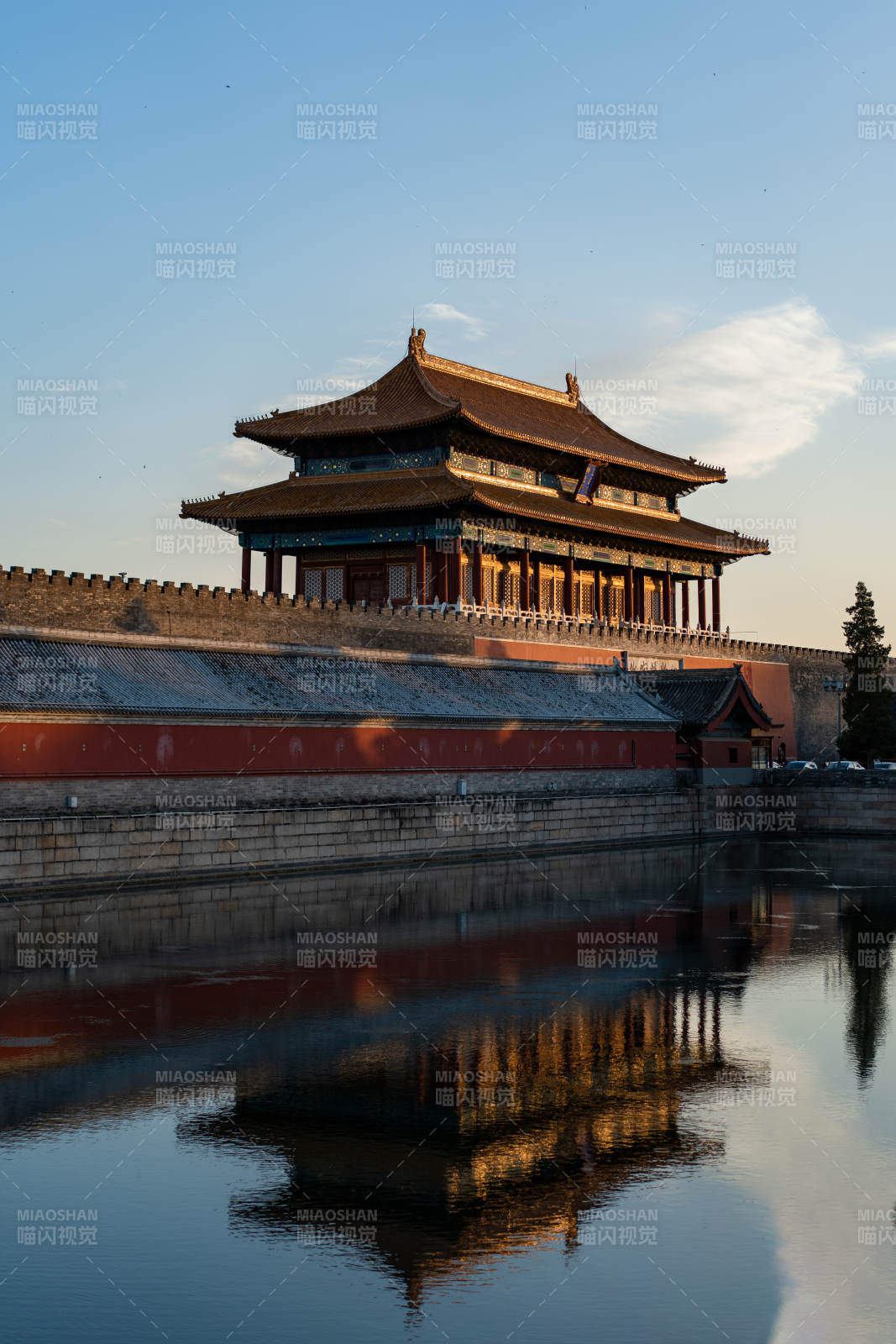 北京故宫角楼倒影图片