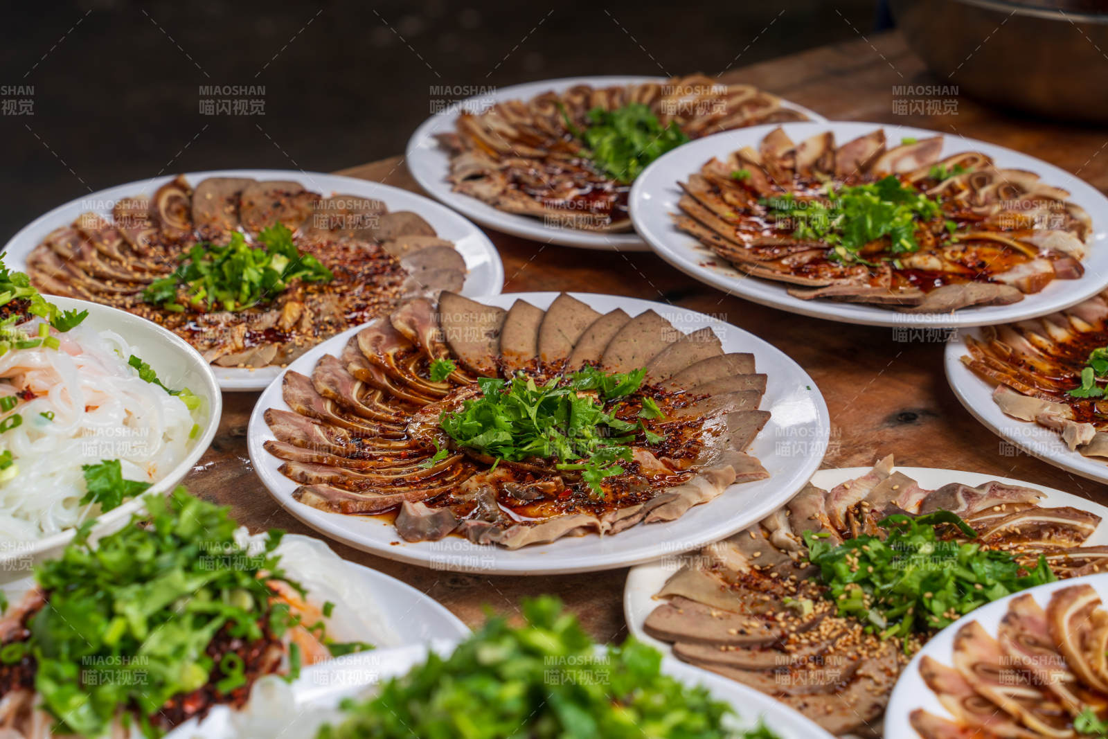 美味烤肉盛宴图片