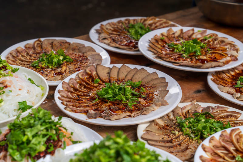 美味烤肉盛宴图片