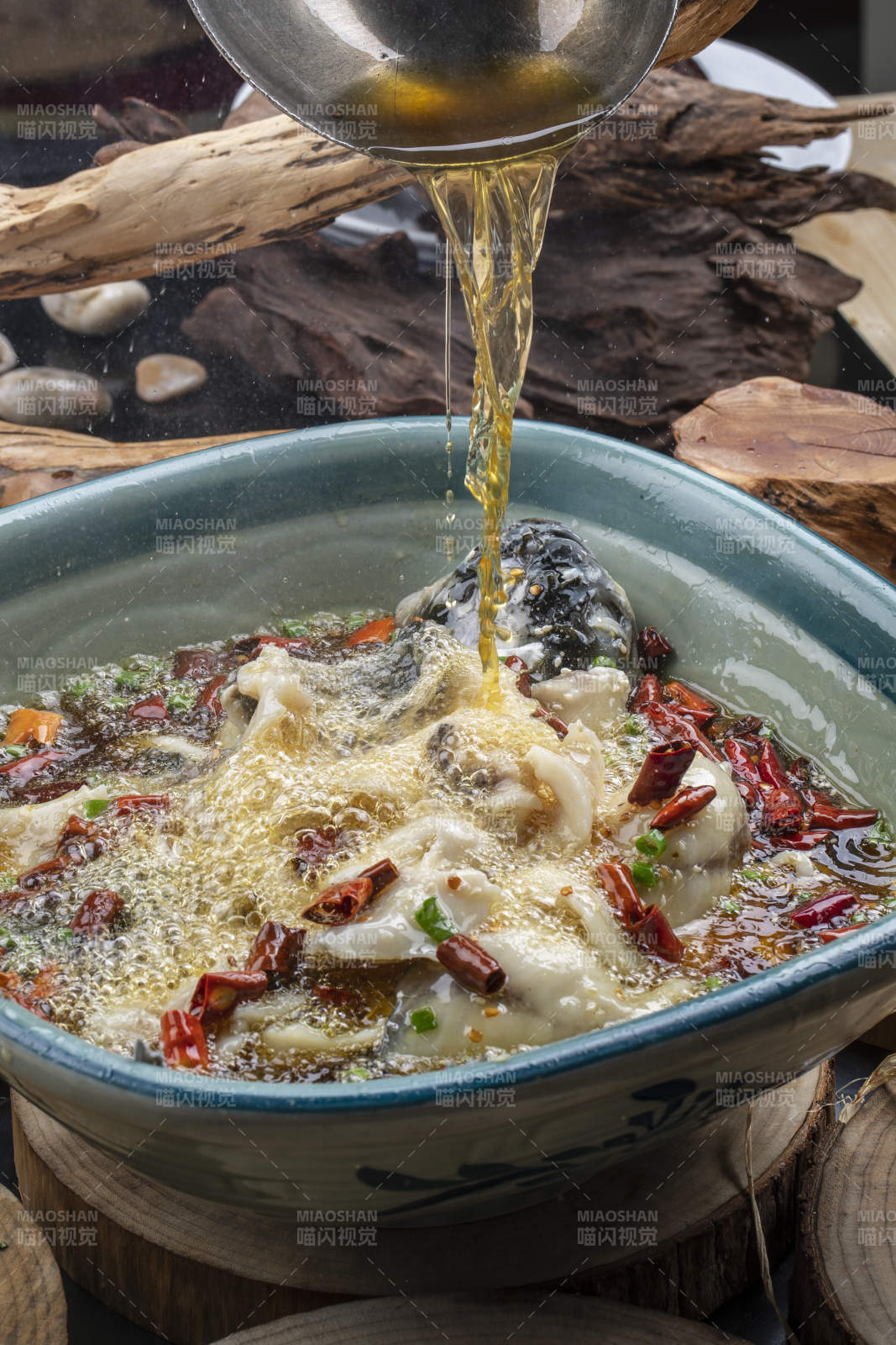 沸腾水煮鱼图片