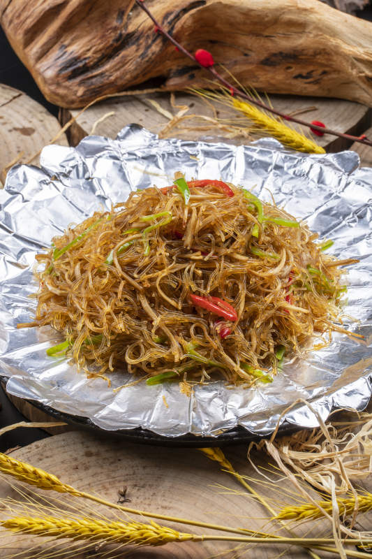 砂锅肉糜红薯水晶粉图片