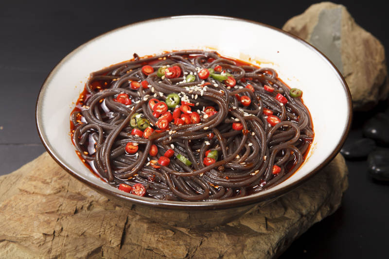 酸辣蕨根粉图片