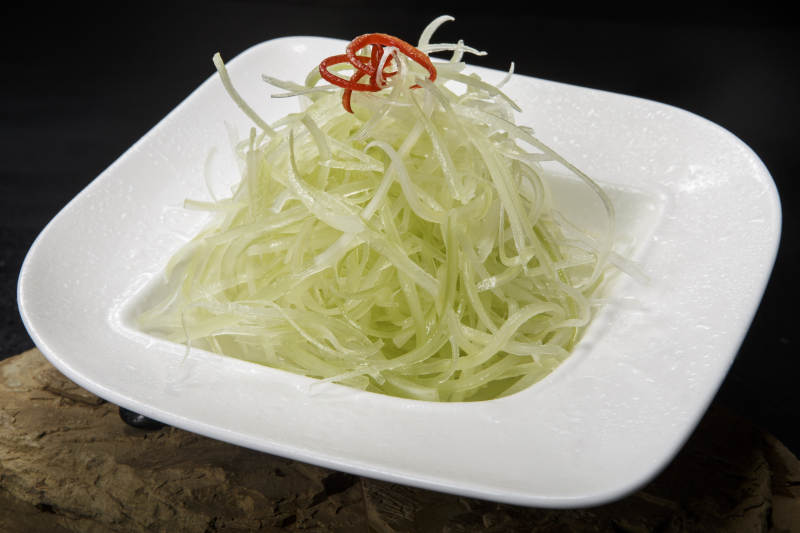 凉拌西芹丝图片