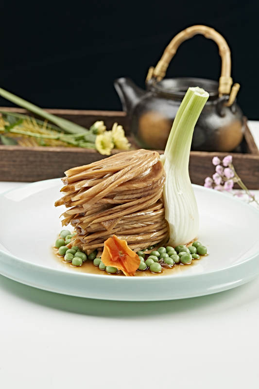 浇汁青豆芥菜根图片