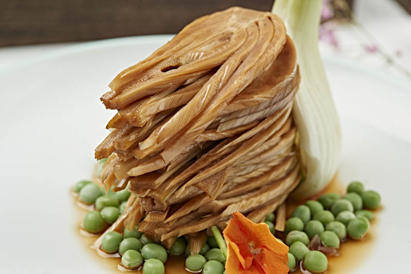 浇汁青豆芥菜根图片