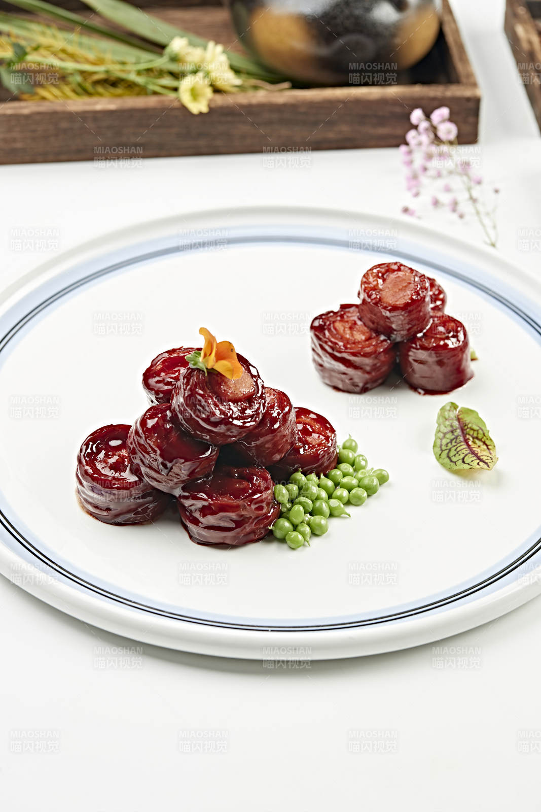 糖醋浇汁九转葱肠图片