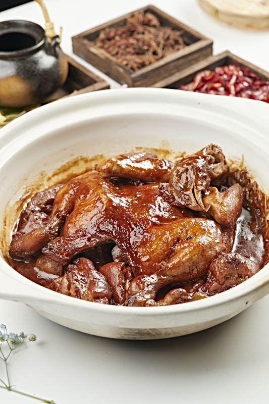 砂锅干烧农家柴鸡图片