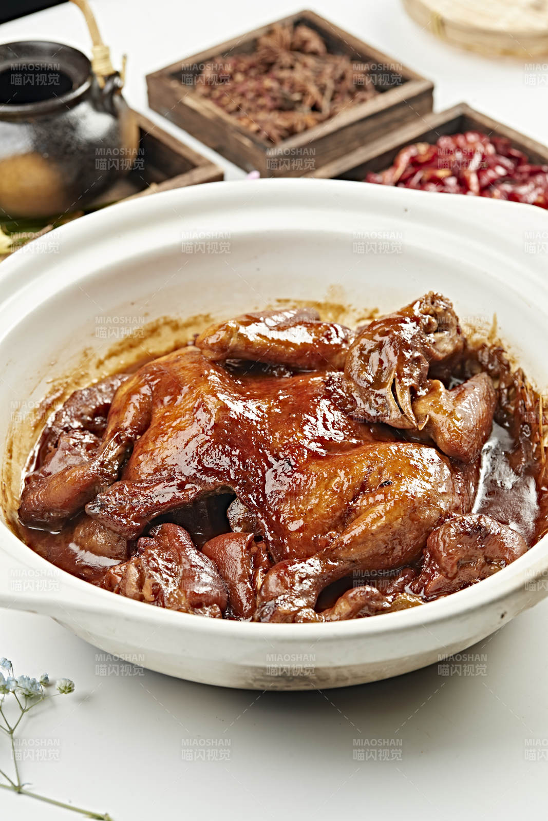 砂锅干烧农家柴鸡图片