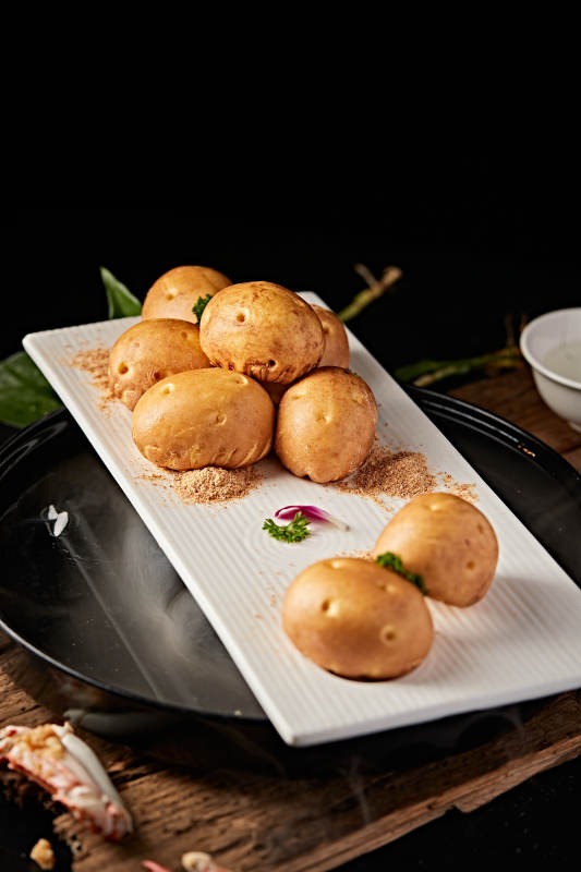 仿真杂粮土豆造型酱肉包图片