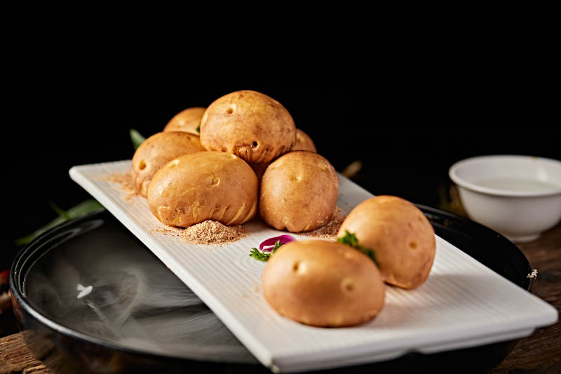 仿真杂粮土豆造型酱肉包图片