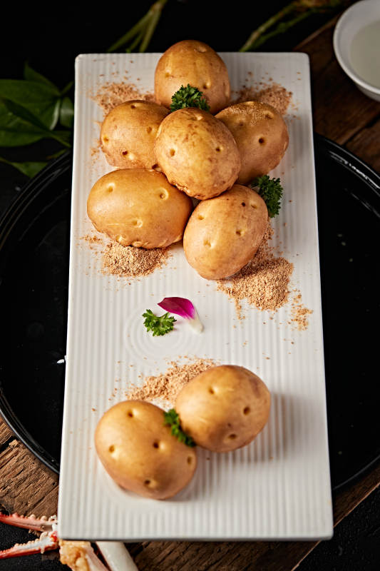 仿真杂粮土豆造型酱肉包图片