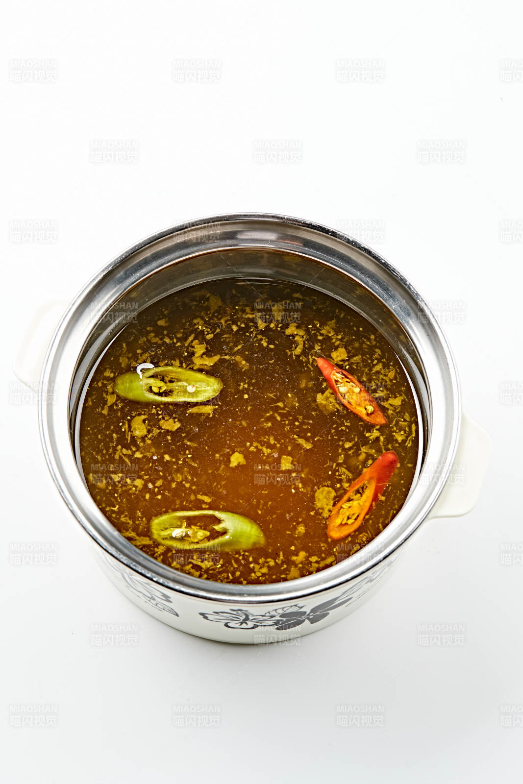 麻辣油藤椒鲜辣火锅汤底图片