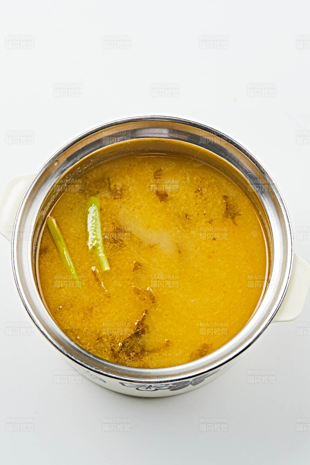 酸菜鱼滋补火锅汤底图片