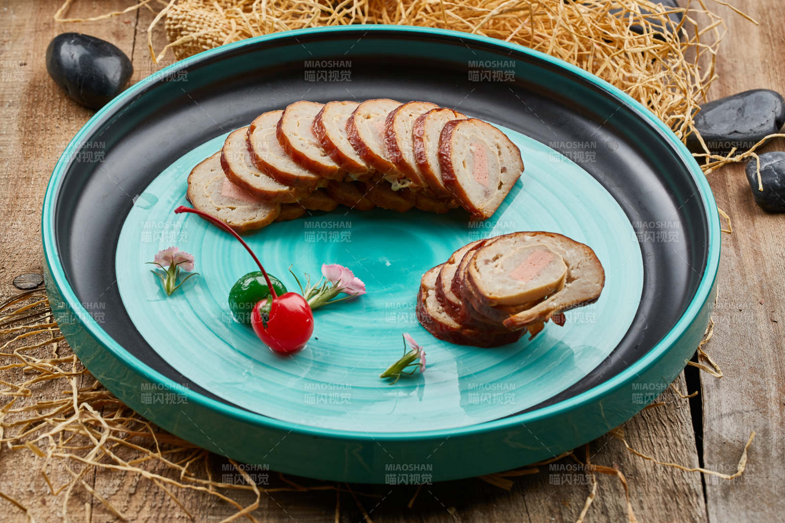 全鱼宴鱼肉蛋卷图片