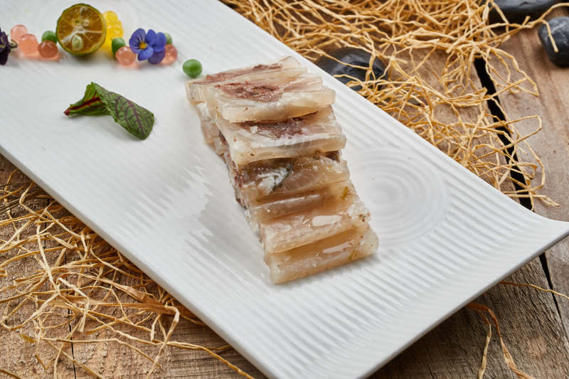 全鱼宴水晶鱼冻图片