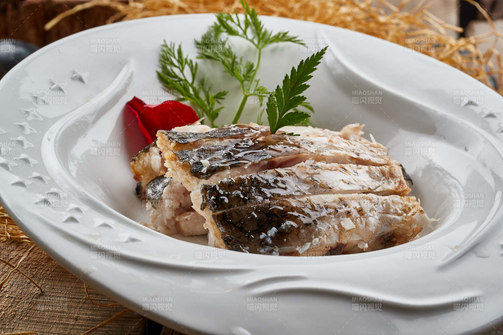 全鱼宴飘香醉鱼图片