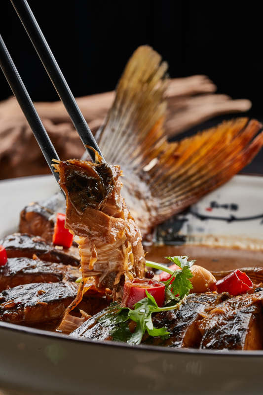 全鱼宴酱香家常炖鱼图片