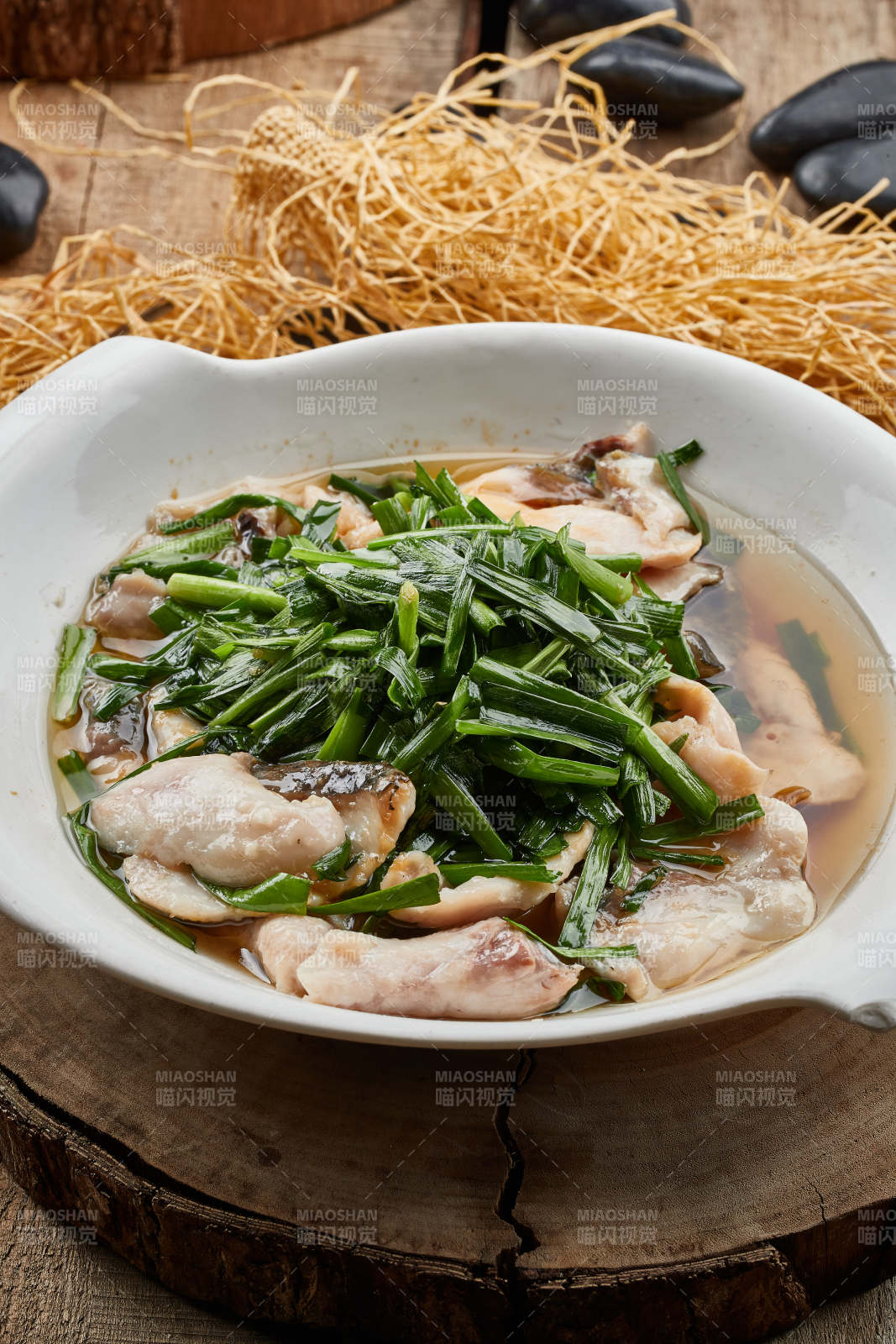 全鱼宴韭香溜鱼片图片