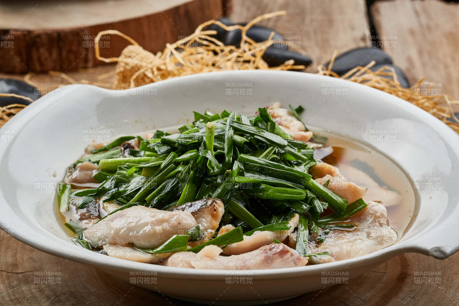 全鱼宴韭香溜鱼片图片