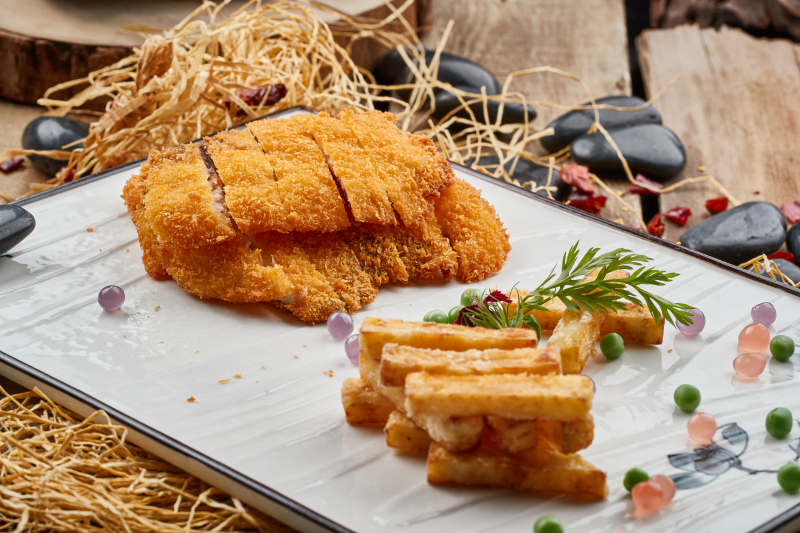 鱼宴炸鱼匹配薯条图片