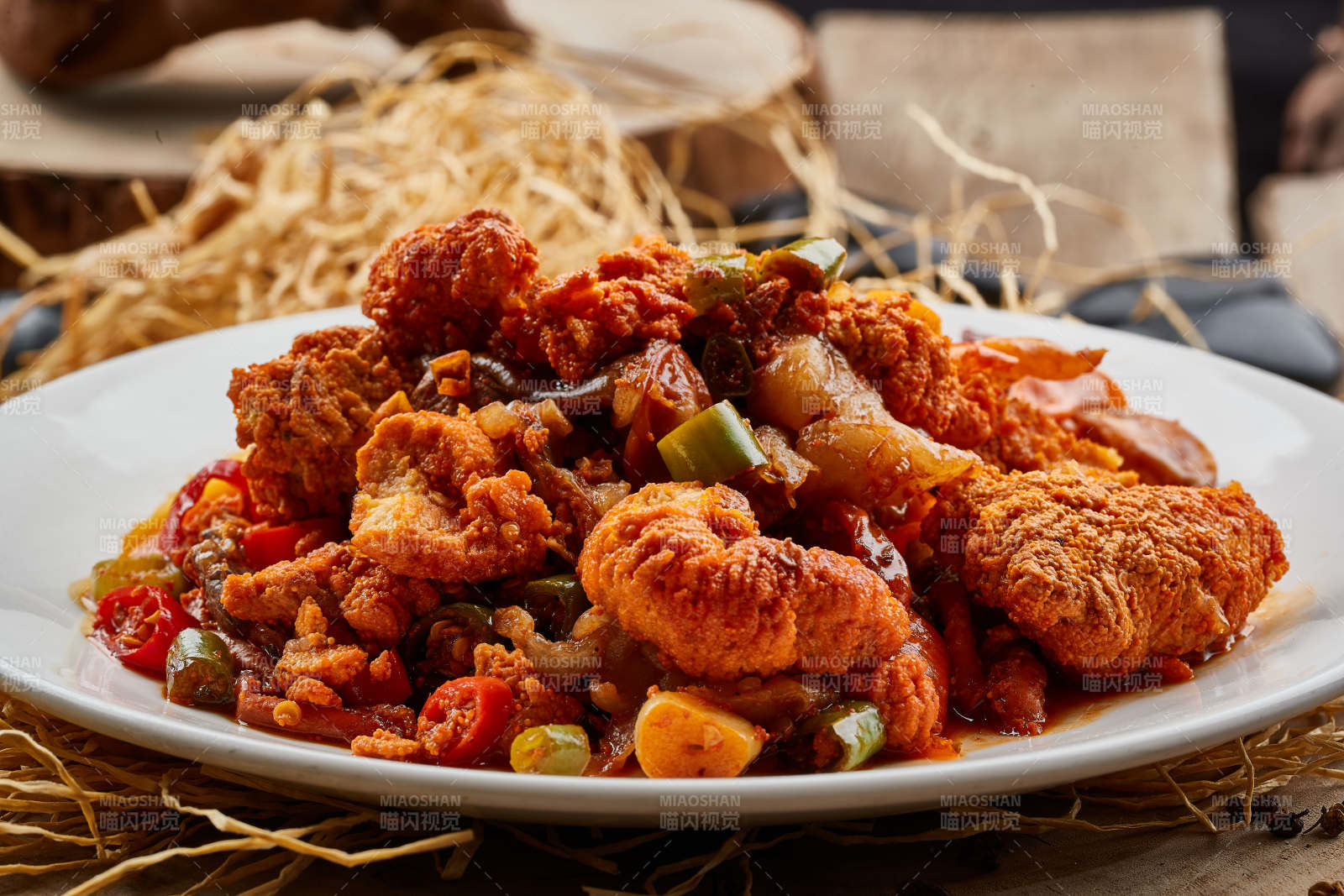 全鱼宴辣味干煸鱼杂图片