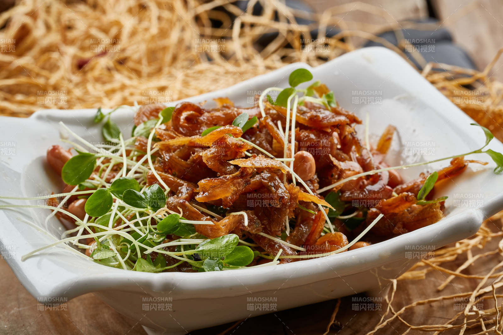 香椿苗鱼干丝图片