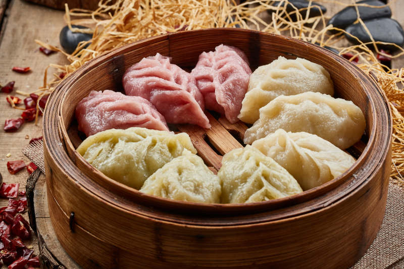 全鱼宴彩色鱼肉蒸饺图片