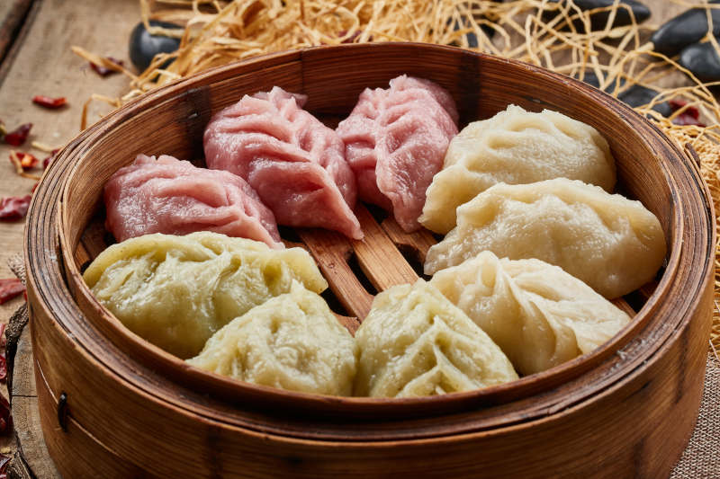 全鱼宴彩色鱼肉蒸饺图片