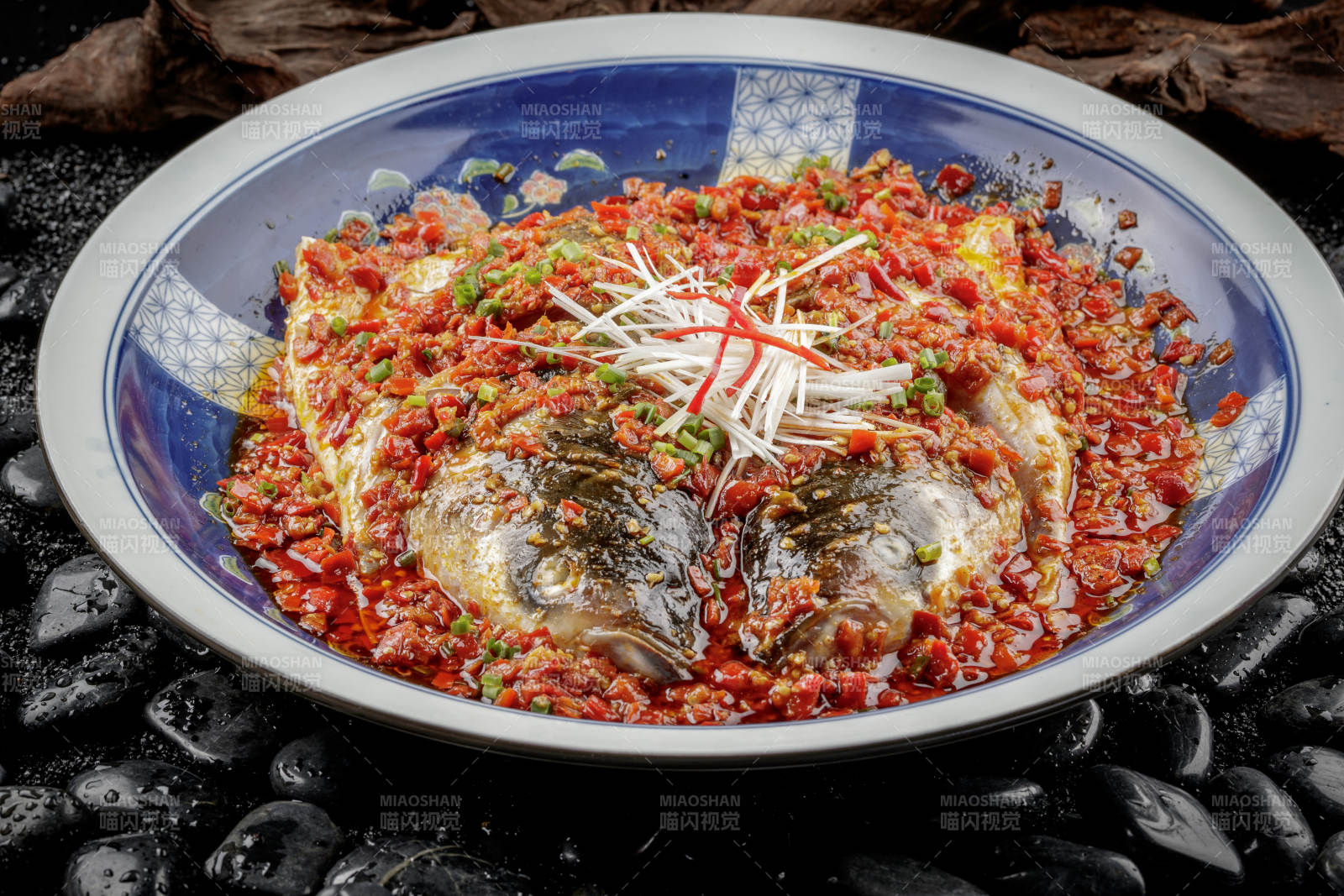 剁椒鱼头图片