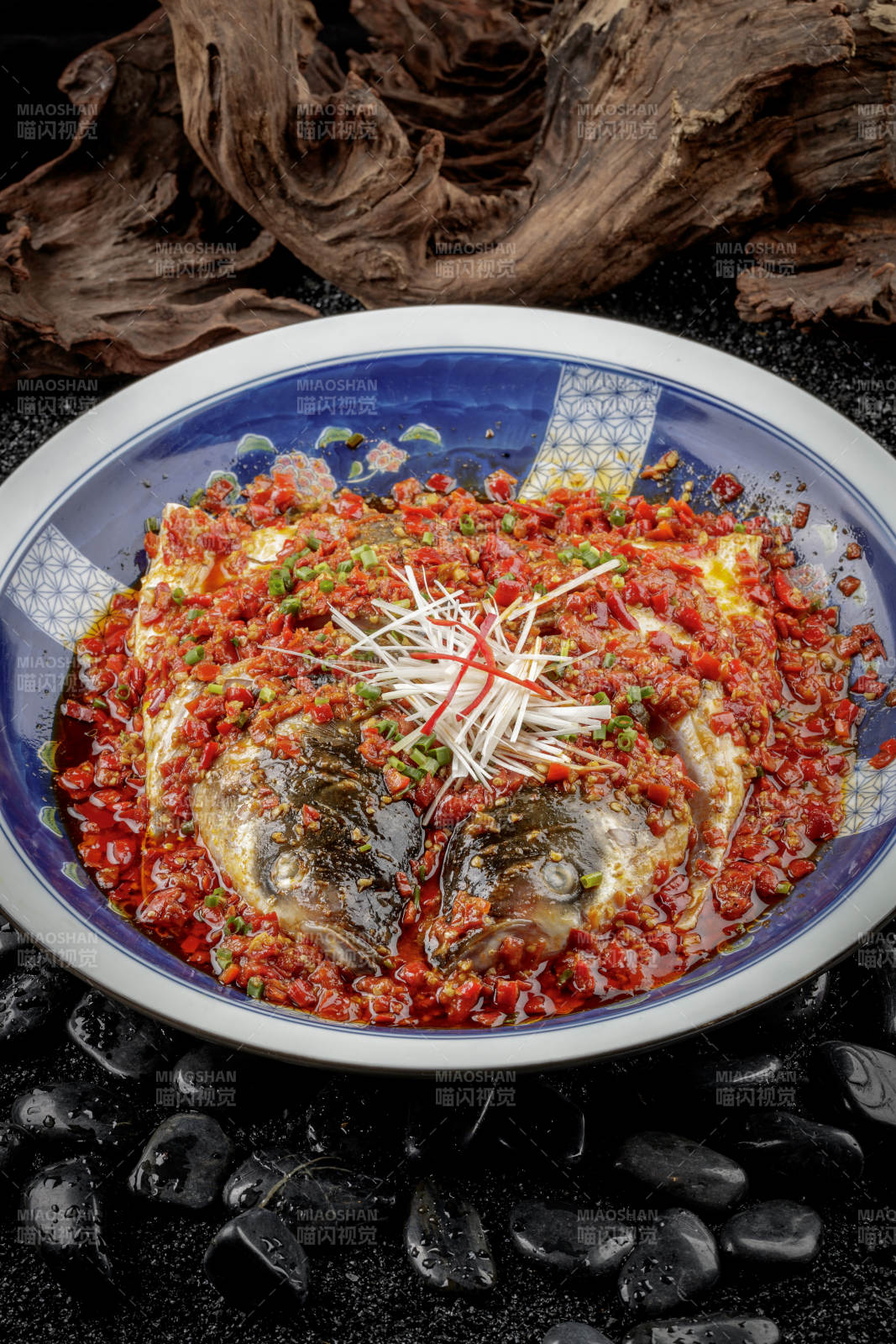 剁椒鱼头图片